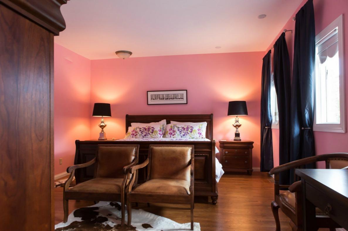 Sleepy Creek Country Manor Bed and Breakfast Bragg Creek Eksteriør billede